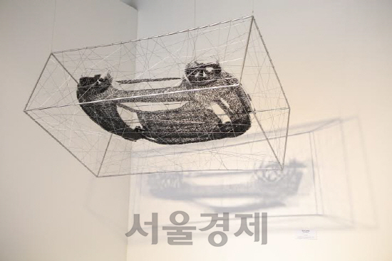 2015 광주디자인비엔날레에 전시된 김경수 기아차 디자이너의 와이어 섬네일 모습/사진제공=기아차<BR><BR>