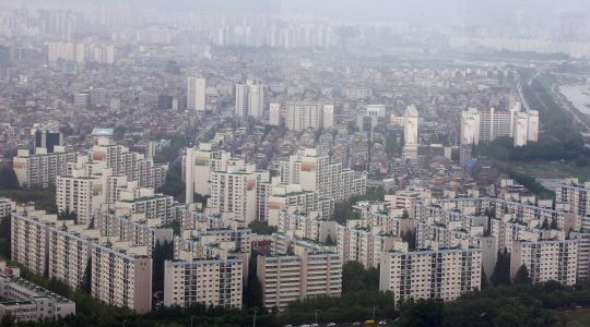 서울 강남의 한 아파트 단지 /서울경제DB