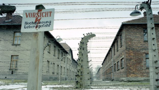 나치의 유대인 학살의 상징인 아우슈비츠 수용소는 1979년 유네스코의 세계문화유산으로 지정되었다.(사진=BBC)