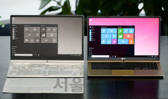 LG전자가 공개한 종이로 만든 ‘페이퍼 그램(왼쪽)’과 15.6형 노트북 중 가장 가벼운 실제 ‘그램 15’ /사진제공=LG전자