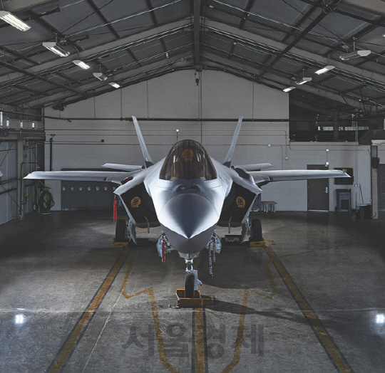 최고속도 마하 1.6의 5세대 전투기 ‘F-35 라이트닝Ⅱ’의 소프트웨어 코드는 무려 800만 줄에 달한다.