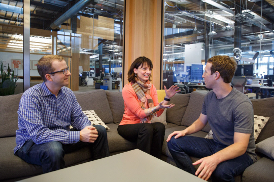 페이스북, 하드웨어 개발 연구소 '빌딩8' 설립