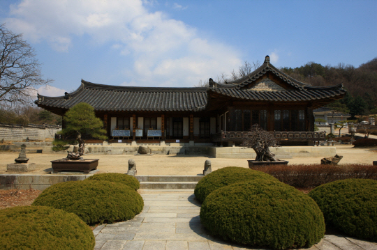 충북 청주의 ‘운보의 집’ 전경. 고(故) 운보 김기창 화백이 노후를 보낸 곳이다. 충북은 여행의 의미를 되새길 수 있는 테마여행을 제공한다.