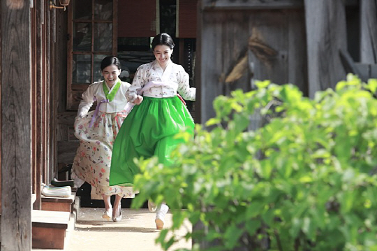 [썸타는 영화&경제] (26) ‘해어화’와 식민지경제 논쟁