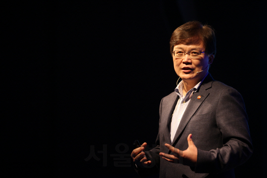최양희 장관 '창조혁신센터 창업 지원, 20개월 새 1,000곳 성공'