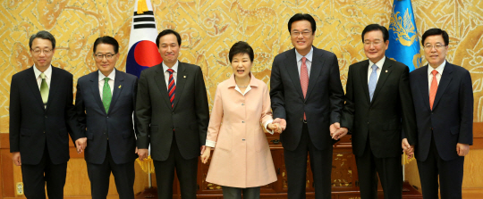 朴대통령-3당대표, 분기별 회동 정례화…민생경제점검