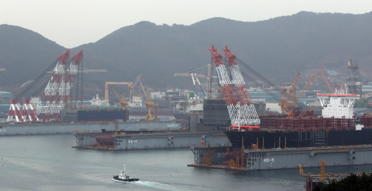 구조조정을 앞두고 있는 대우조선해양의 거제 옥포조선소 모습. /사진=연합뉴스