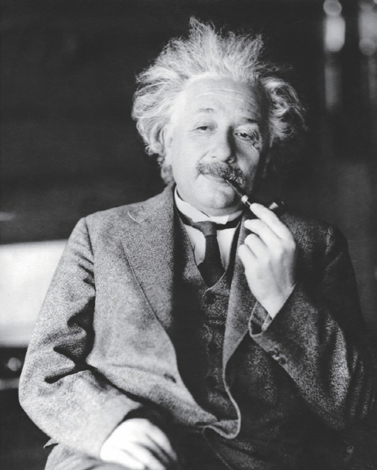 인류의 모든 지식 가운데 아인슈타인이 창안하고 발전시킨 지식은 단연 특별하다.
