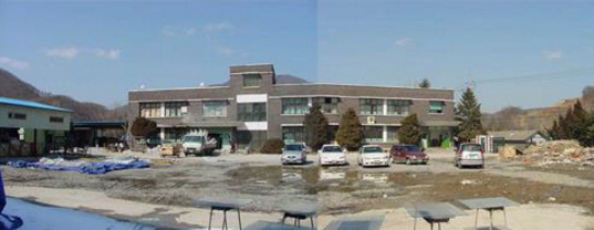 파주시가 폐교한 금곡초등학교를 개조해 공공캠핑장을 조성할 계획이다. 사진은 금곡초등학교. /연합뉴스