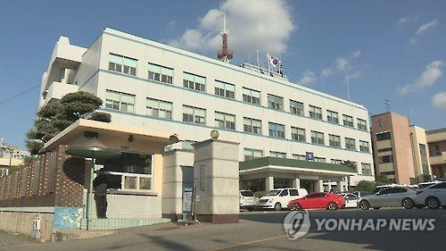 사건을 담당하고 있는 전남 목포 경찰서 모습./연합뉴스