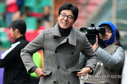황선홍(48) 감독이 프로축구 FC서울의 새 사령탑을 맡게 됐다. /연합뉴스