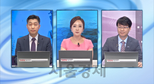 서울경제TV 부동산 플러스에 출연 중인 김윤제(왼쪽부터) 이사, 김보람 MC, 김창범 연구원