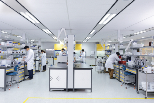 독일 화학 기업 바커그룹이 판교 테크노밸리에 세운 실리콘 전자 재료 기술연구소(CoEE)의 모습. /사진제공=바커그룹
