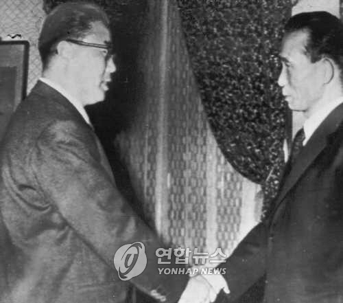 북한이 4일 7·4 남북공동성명 44주년을 맞아 미국과 한국정부가 자주통일에 대한 민족지향에 도전하고 있다고 비판했다. /출처=연합뉴스