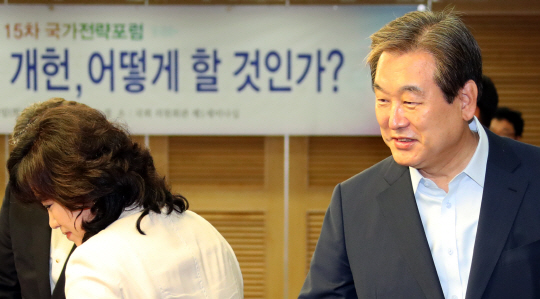 김무성 '사드 국민투표, 상식에 어긋나는 일'