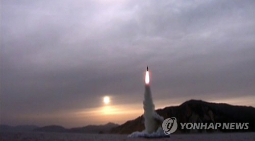 북한이 동해 상으로 탄도미사일 3발을 발사했다. / 사진=연합뉴스 DB