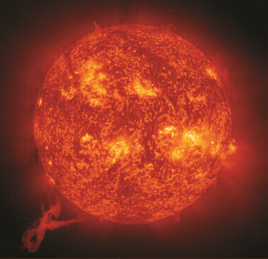 지난 2011년 1월 소호 위성이 포착한 태양의 모습. /사진제공=플루토