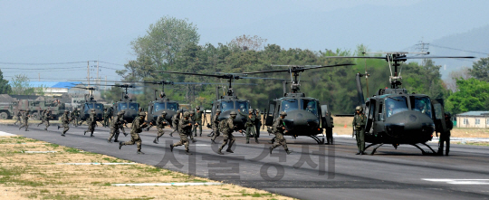 지난 2월 추락 UH-1H 사고원인, 유압장치 결함 탓