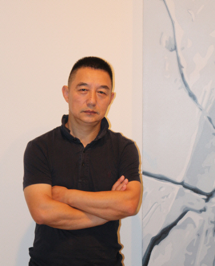 중국 상흔미술을 대표하는 쓰촨성 출신 미술가 궈웨이 /사진제공=학고재갤러리