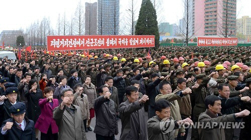 북한이 평양 려명거리 건설이 차질없이 진행되고 있다며 ‘북한이 제재로 어려움을 겪고 있다’는 한국 언론 보도를 비난했다. /연합뉴스