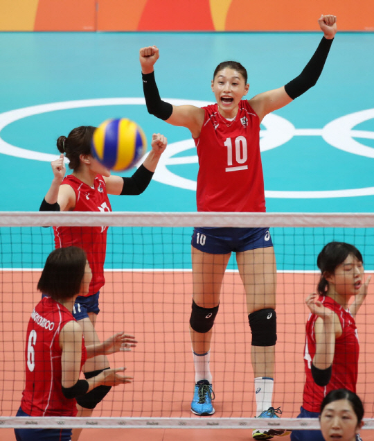 한국 여자배구, 숙적 일본 격파에 네티즌 “김연경, 걸크러쉬 대박!”