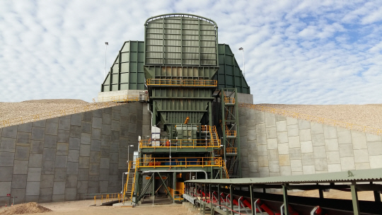 포스코건설이 지난 5월 완공한 호주 물라벤 유연탄개발 플랜트 공사현장. 예정보다 11주 빠른 준공에 발주처로부터 인센티브를 받은 것은 물론, 추가 수주까지 따냈다.   /사진제공=포스코건설