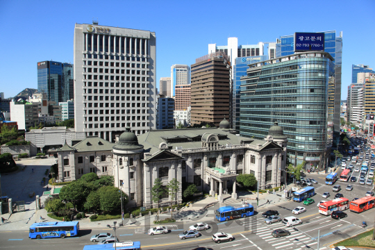 서울 남대문로 한국은행 본관 전경. /서울경제DB