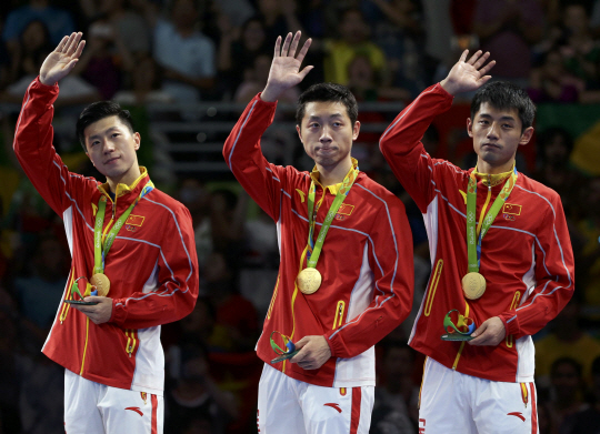 [리우올림픽]중국, 일본 꺾고 탁구 남자 단체 金…올림픽 3회 연속 전 종목 석권