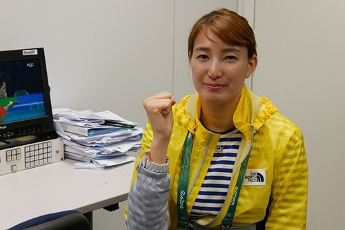 [리우올림픽] 태권도 금메달 김소희, 멘토는 황경선 “언니 기 받아 메달”