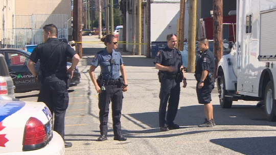 캐나다 밴쿠버 도심의 한 창고에서 사제 폭발물이 발견돼 인근 건물에 대피 소동이 일어났다. /출처=CBC 홈페이지