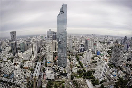 방콕의 스카이라인을 바꾼 태국 최고층 빌딩 ‘마하나꼰’./출처=방콕포스트