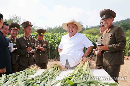 김정은, 핵실험 후 첫 공개활동...농장에 가서 한 말이