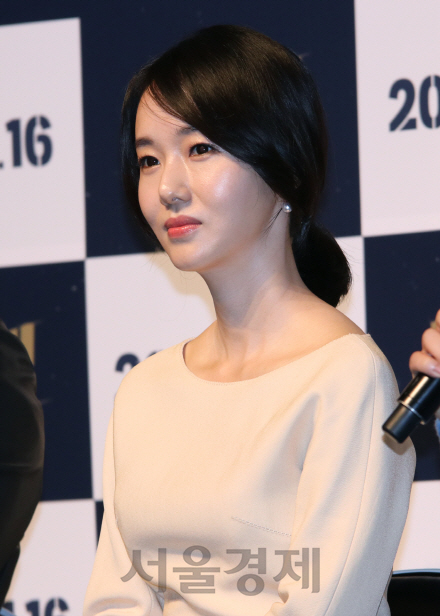 배우 이정현이 영화 ‘스플릿’ 제작보고회에 참석했다.