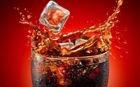 탄산음료를 하루 2잔 이상 마시면 당뇨병 위험이 두 배 이상 높아질 수 있다는 연구 결과가 나왔다. /출처=코카콜라 공식 홈페이지