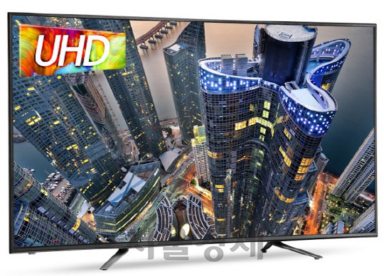 옥션은 오는 26일부터 65인치 UHD LED TV 500대를 59만9,000원에 한정 판매한다고 24일 밝혔다. /사진제공=옥션
