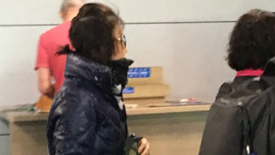30일 오전 인천국제공항을 통해 극비리에 입국한 최순실(60)씨의 모습