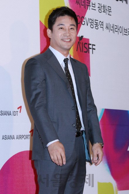 배우 전노민이 3일 오후 서울 종로구 씨네큐브 광화문에서 열린 제14회 아시아나국제단편영화제 개막식 포토월 행사에 참석했다.