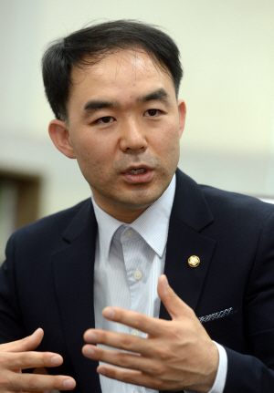 채이배 의원, 상장·금융사 혼합감사제 적용 외부감사법 개정안 발의