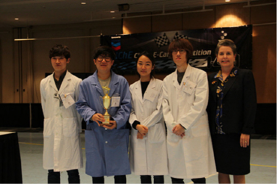 미국화학공학회가 주최한 케미카 대회에서 우승을 차지한 KAIST 생명화학공학과 학부생팀. /사진제공=KAIST