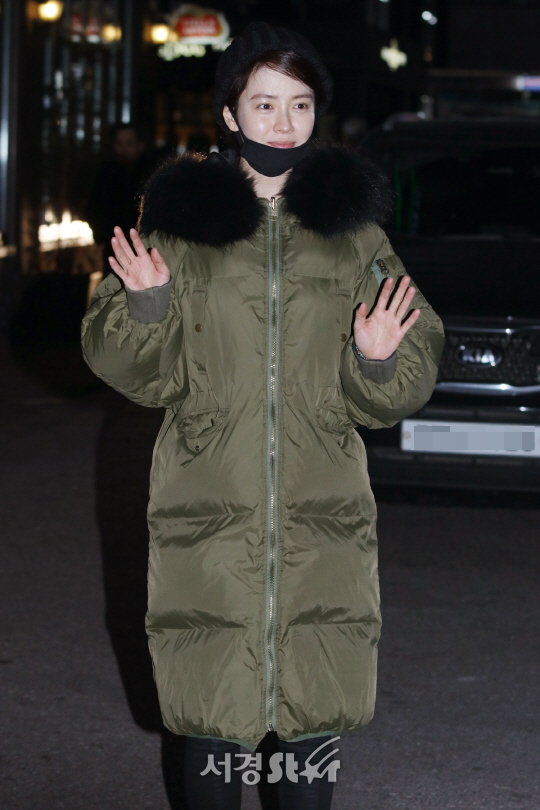 배우 송지효가 3일 열린 ‘이번 주 아내가 바람을 핍니다’ 종방연에 참석하고 있다.