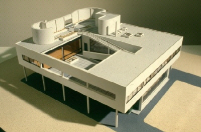 르 코르뷔지에의 대표작인 ‘빌라 사보아’의 건축모형 /사진제공=사바나콘텐츠