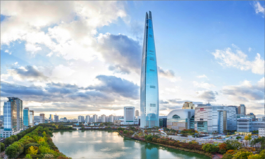 '123층 롯데월드타워' 내년 상반기 문연다