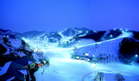 오크밸리 스키장은 제2영동고속도로 개통으로 서울에서 더 가까워졌다.