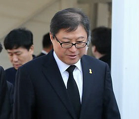 박 대통령, 최재경 민정수석 사표 수리…후임은 조대환 변호사