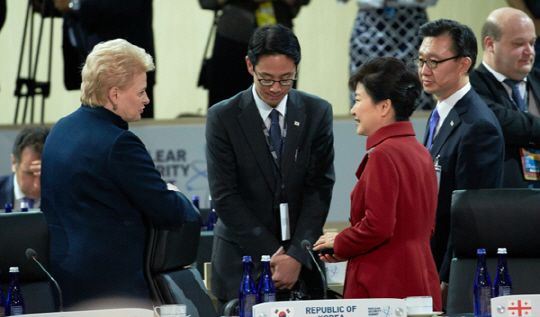 박근혜 대통령이 지난 4월 1일 오전(현지시간) 미국 워싱턴 컨벤션센터에서 열린 핵안보정상회의 본회의에 참석하고 있다./사진=청와대