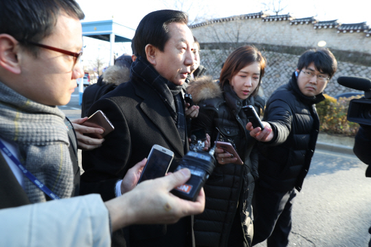 국조특위, 경호실 현장조사 실패...청와대와 마찰