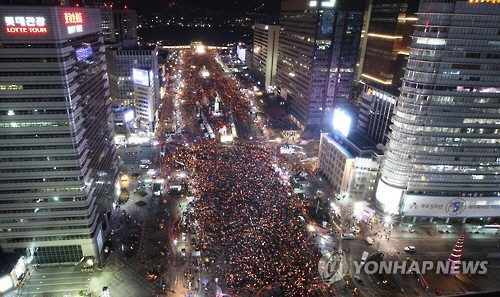 오늘 8차 주말 전국 촛불집회, 총리공관·헌재 100미터 앞까지 행진