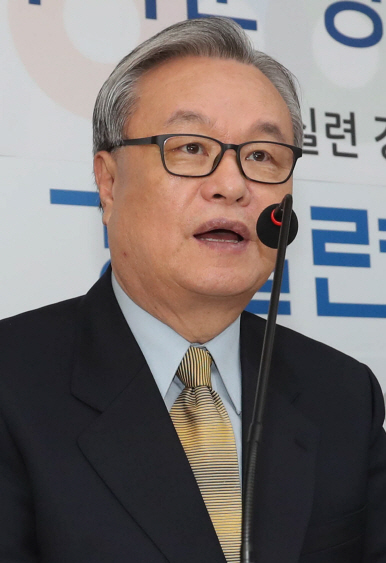 인명진 “개헌은 촛불민심 화두...이완영 부적합 책임져야”