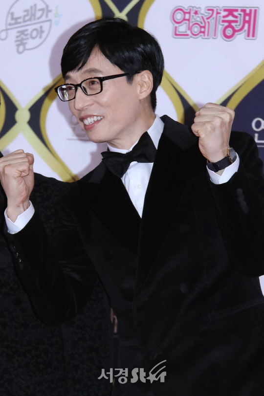 유재석이 24일 열린 2016 KBS 연예대상에 참석해 포즈를 취하고 있다.