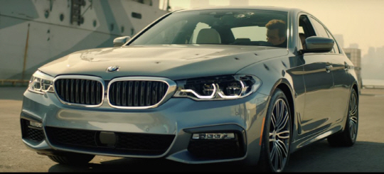 단편영화 이스케이프에 등장하는 BMW 신형 5시리즈